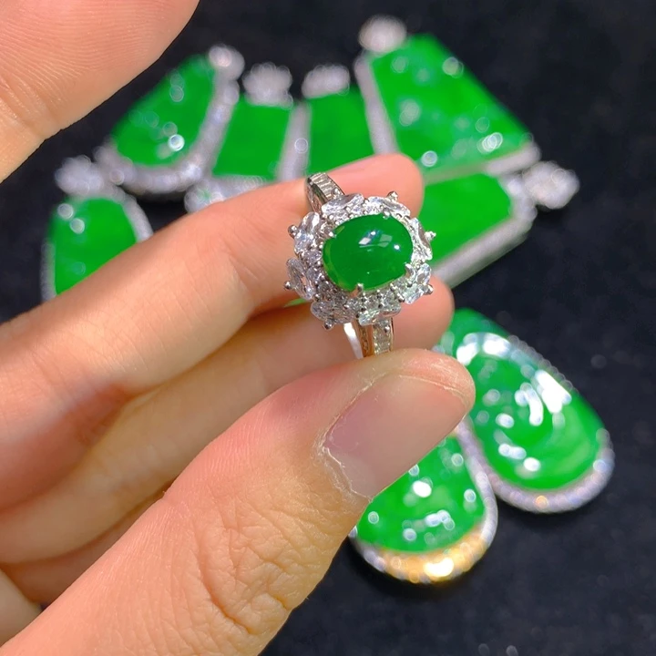 翡翠戒指银S925镶嵌一个