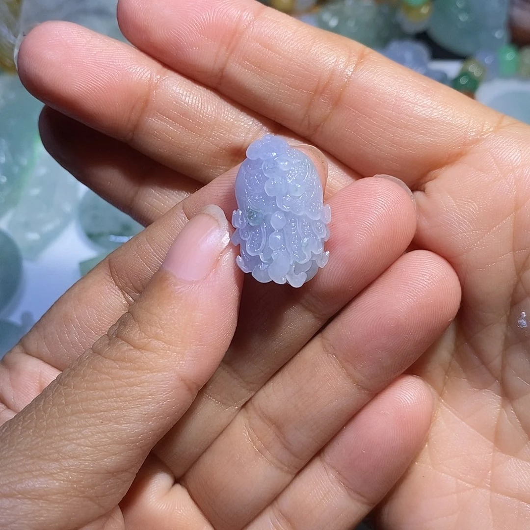 裟***椤定制翡翠未镶嵌白菜