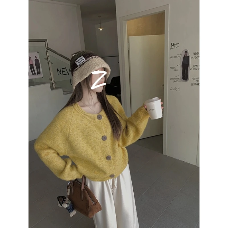 慵懒风椰子扣圆领毛衣开衫女2025春季新款宽松百搭小个子针织上衣