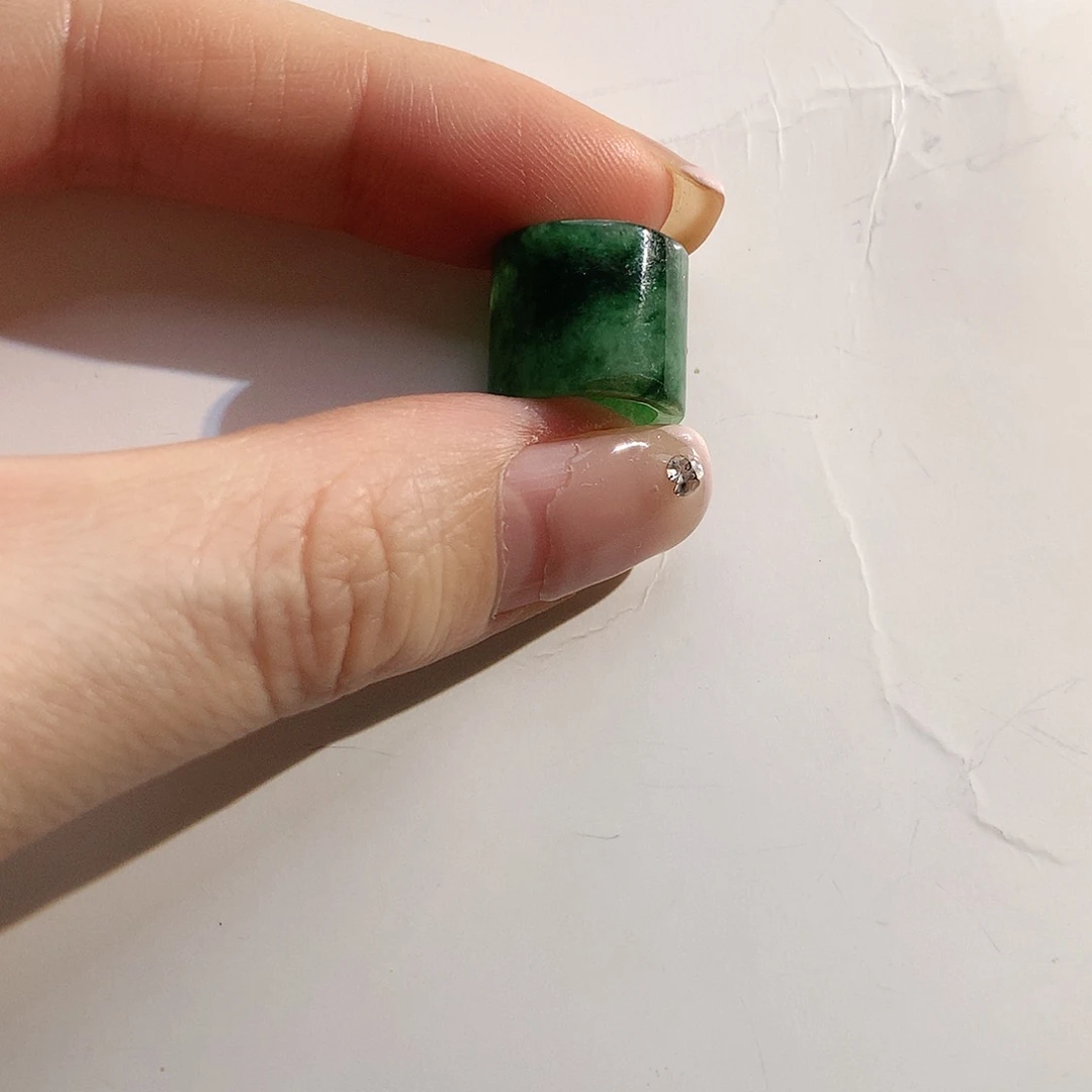 翡翠未镶嵌吊坠(不含链)翡翠吊坠瑕疵