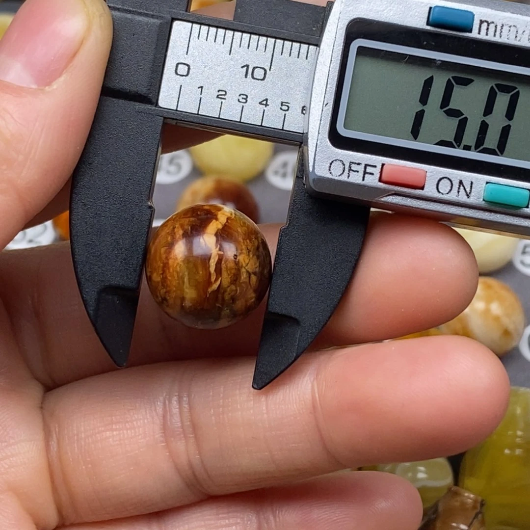 蜜蜡珠宝奇石未镶嵌