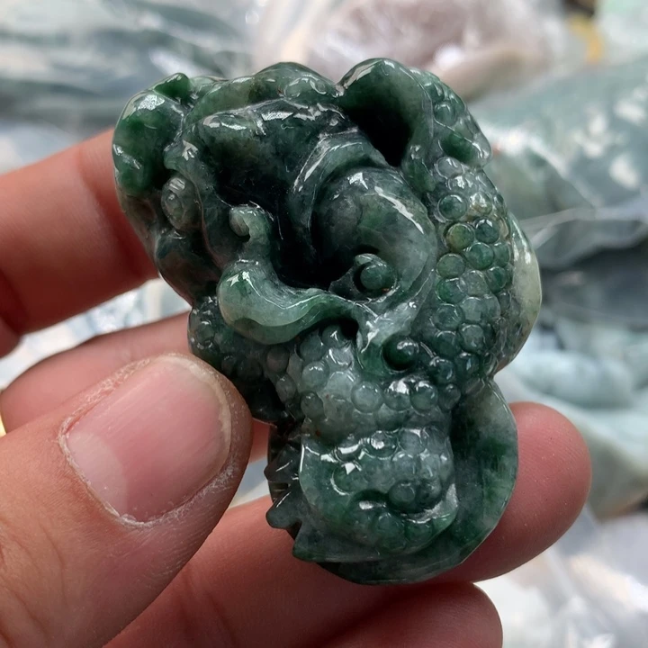 翡翠未镶嵌颈饰保真天然a货翡翠