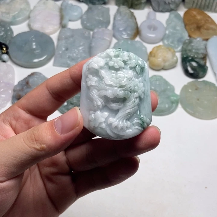 颈饰未镶嵌翡翠虎牌29