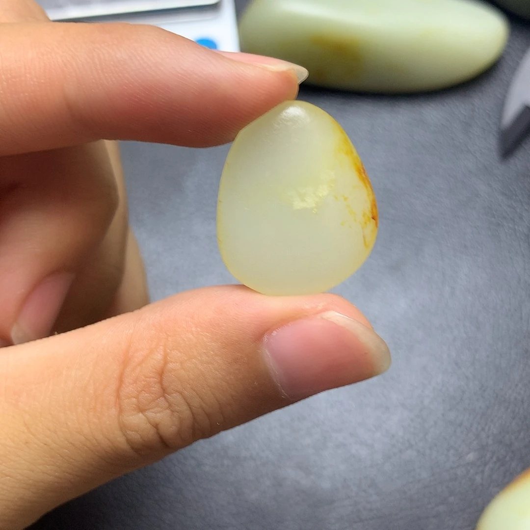 和田玉未镶嵌摆件