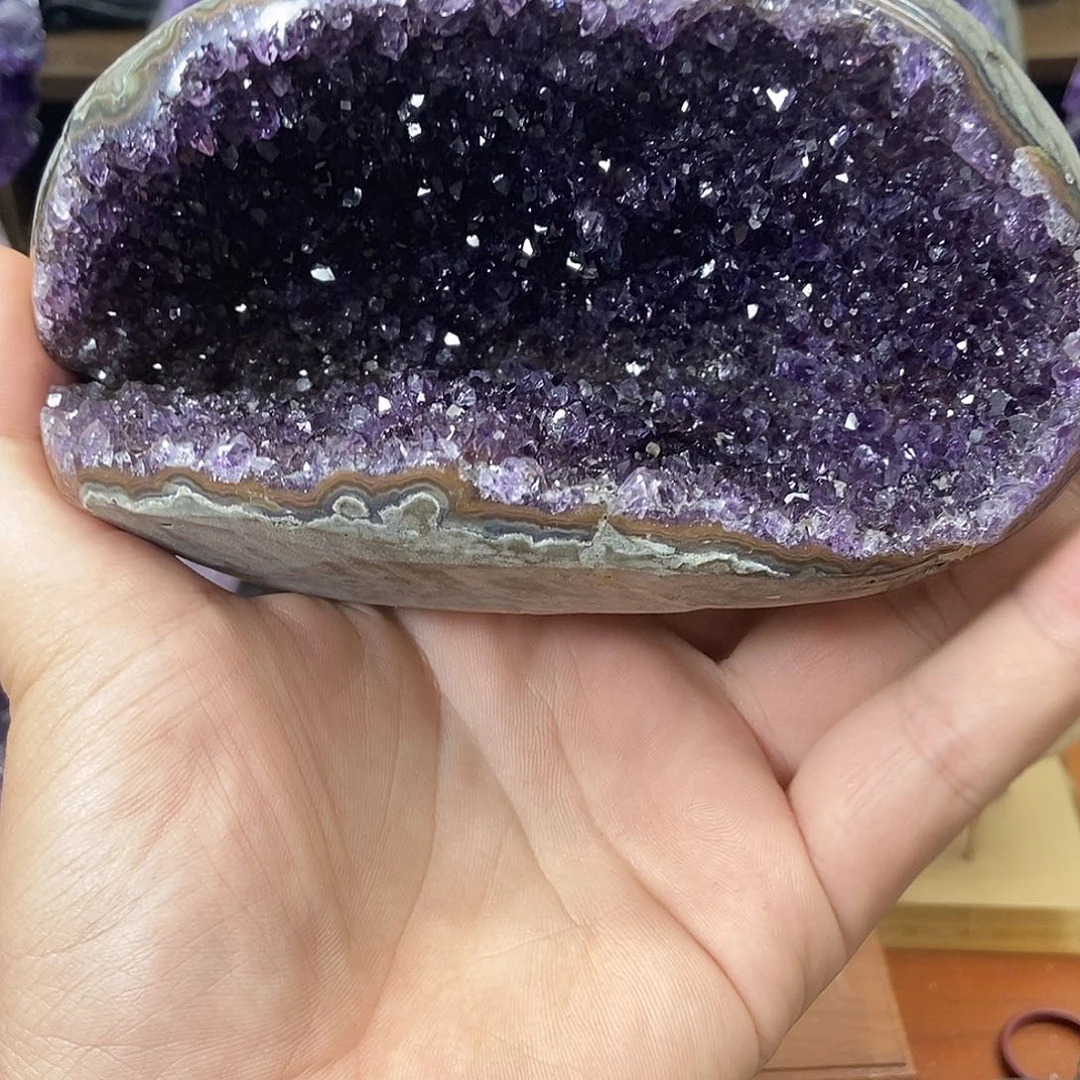 紫晶未镶嵌大型摆件（非配饰）