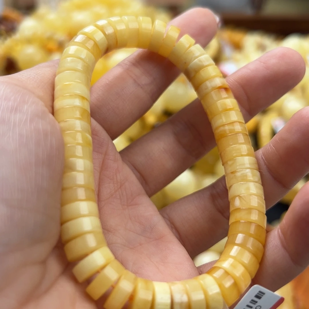 未镶嵌琥珀珠宝奇石