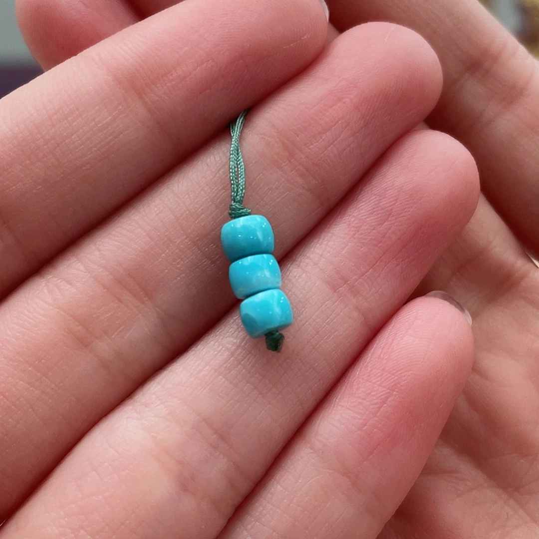 绿松石颈饰未镶嵌