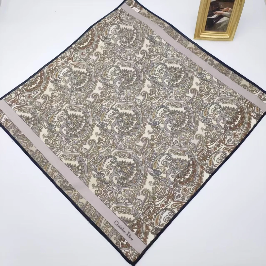 95新 DIOR/迪奥 海囤/迪奥/丝巾/yy11431