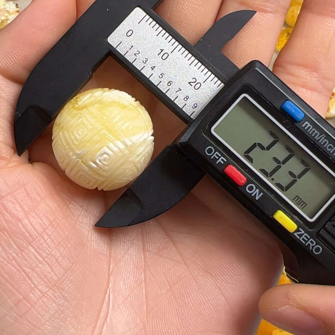 小***包蜜蜡未镶嵌裸石蜜蜡