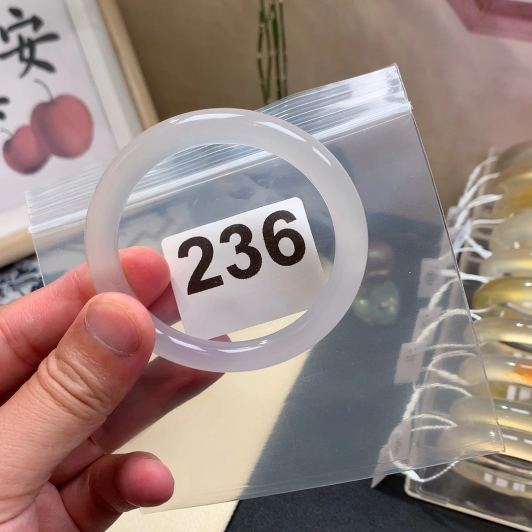 常***态玛瑙/玉髓手镯未镶嵌