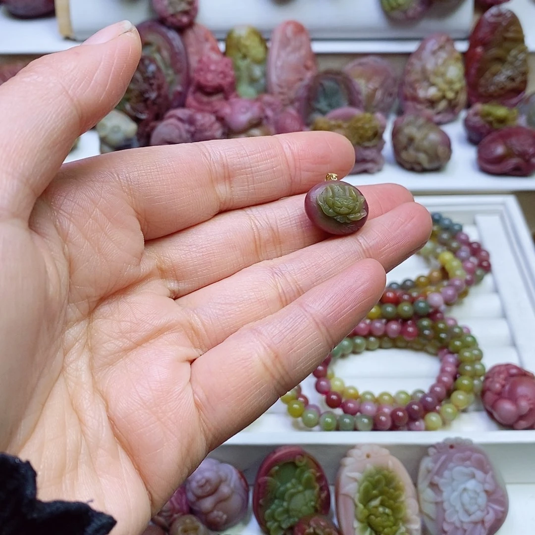 玛瑙/玉髓盐源玛瑙吊坠18K金镶嵌