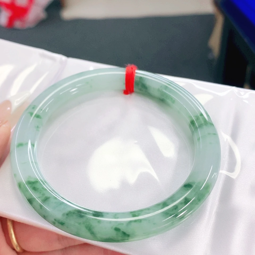 未镶嵌手镯翡翠56