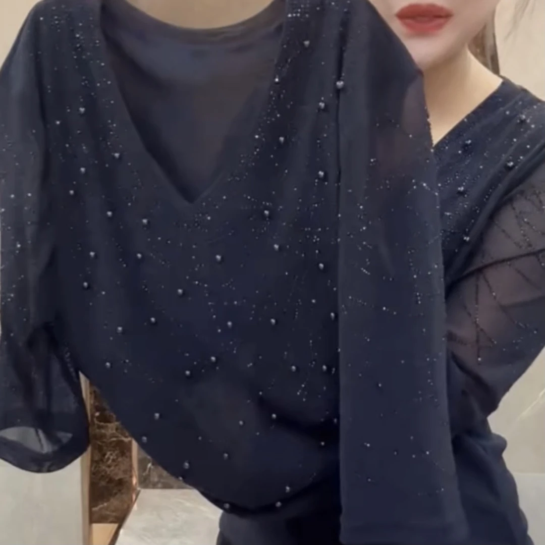 夏季新款蕾丝V领高贵典雅星空钻宽松小衫百搭女装
