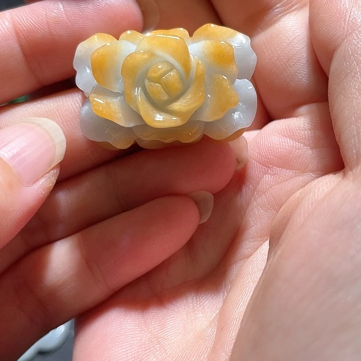 颈饰未镶嵌翡翠天