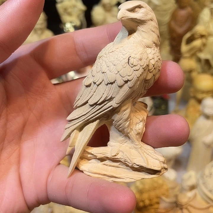 黄杨木小瑕疵老鹰