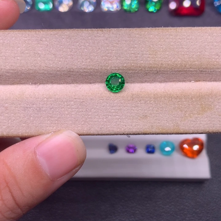 石榴石（沙弗莱）裸石未镶嵌