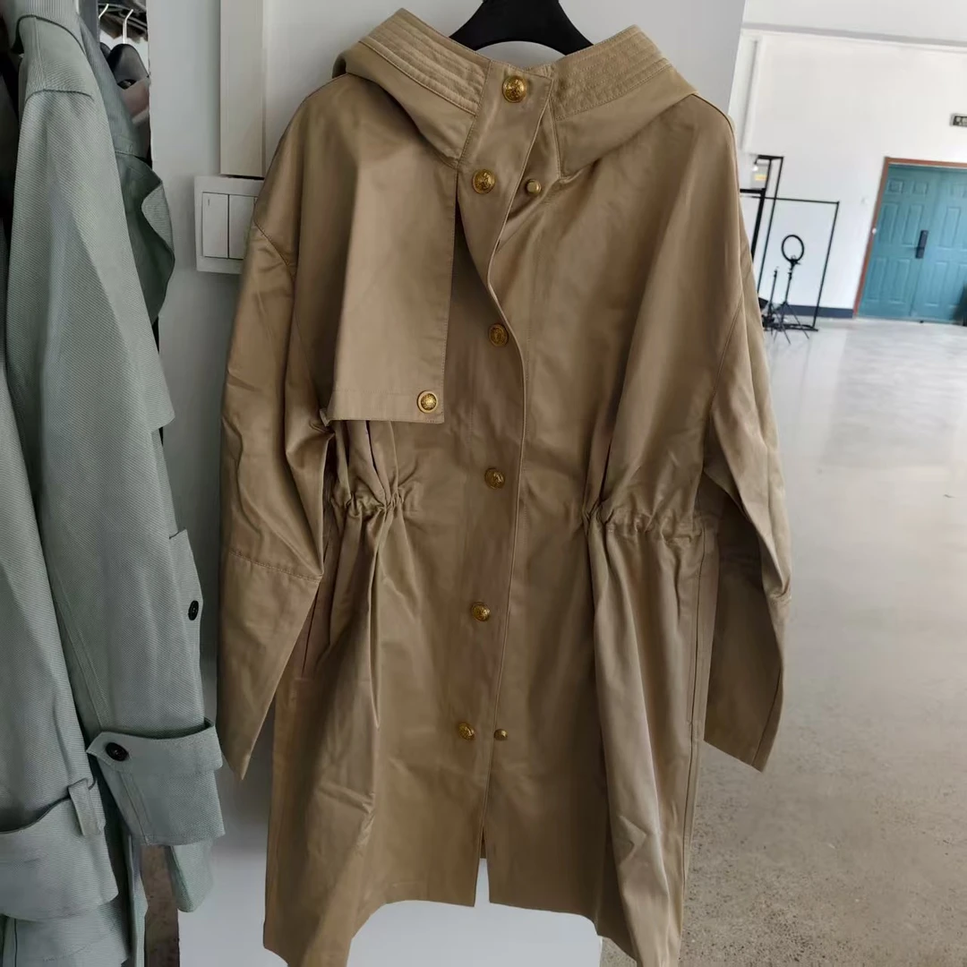 卡其色连帽中长款收腰风衣外套