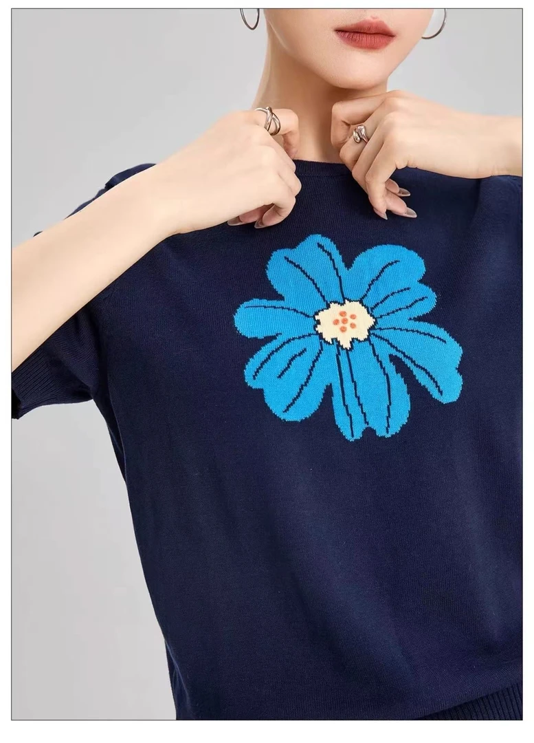 《韩版提花针织衫》女夏季薄款植物系短袖小衫 简约系百搭短袖t恤