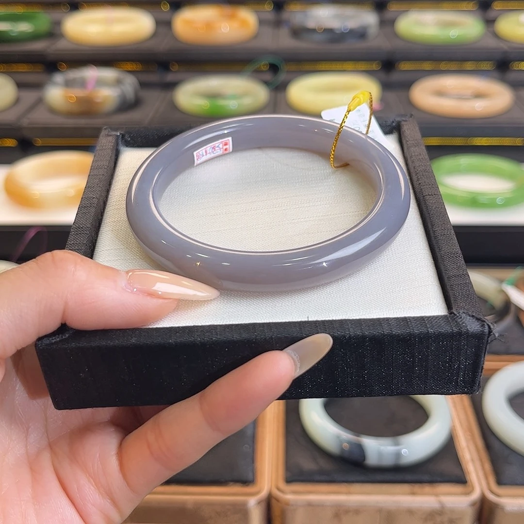 和田玉未镶嵌手镯58 59