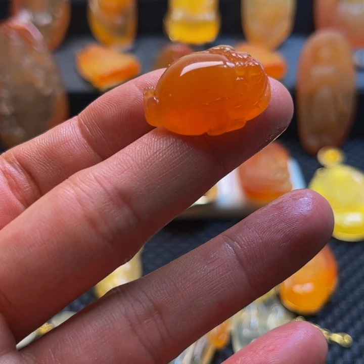 石英质玉未镶嵌颈饰风*子