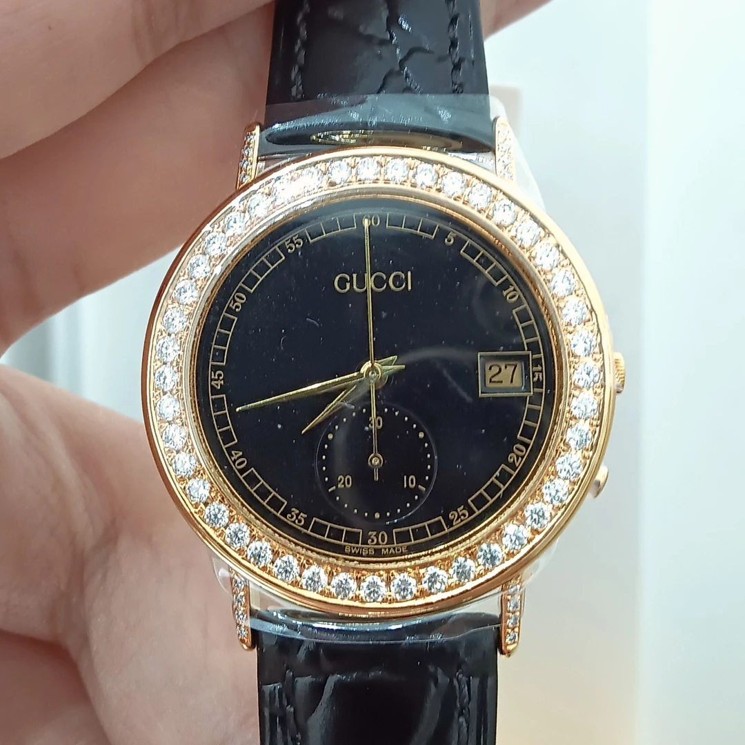 95新 GUCCI/古驰 石英表后镶钻盘33带17/256100116