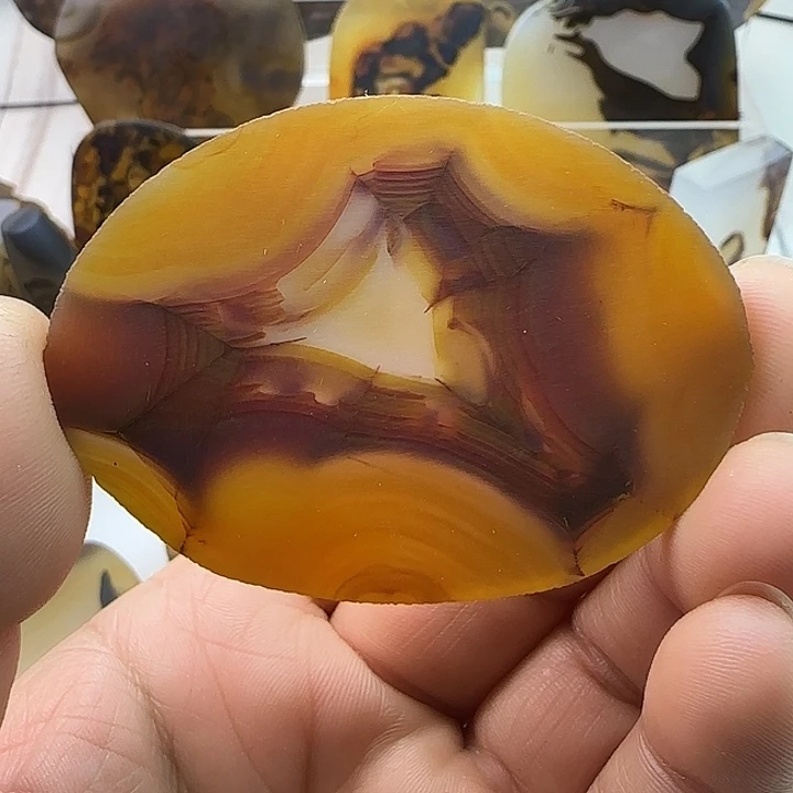 玛瑙/玉髓未镶嵌颈饰