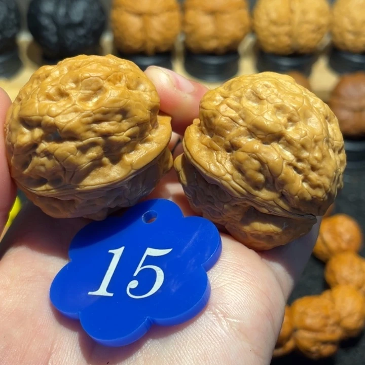 金蟾疙瘩包核桃37