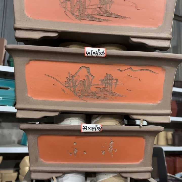 紫砂花盆138-4。