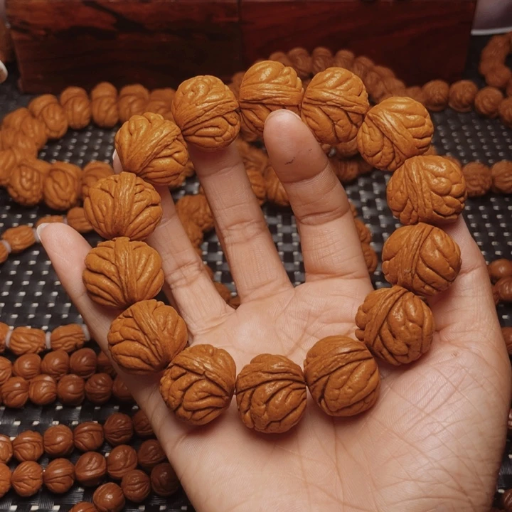 桃核吊坠龙纹桃核