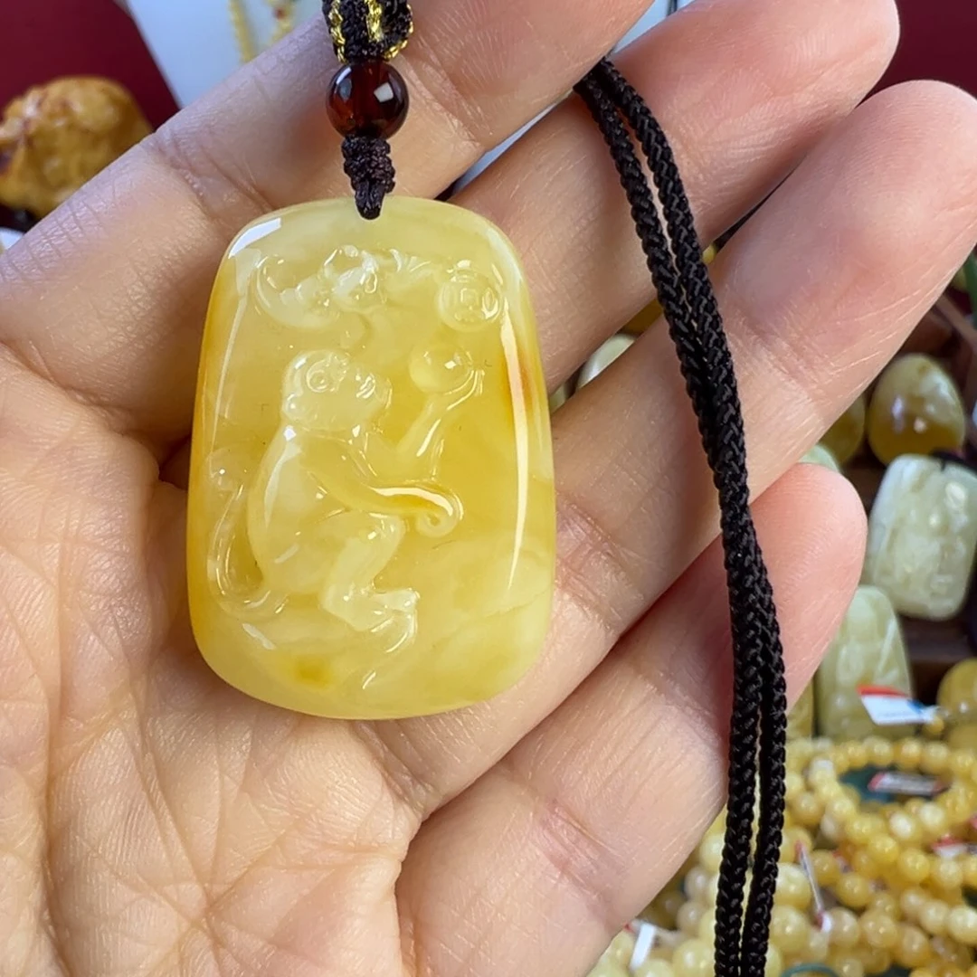 蜜蜡吊坠(赠链)未镶嵌犇