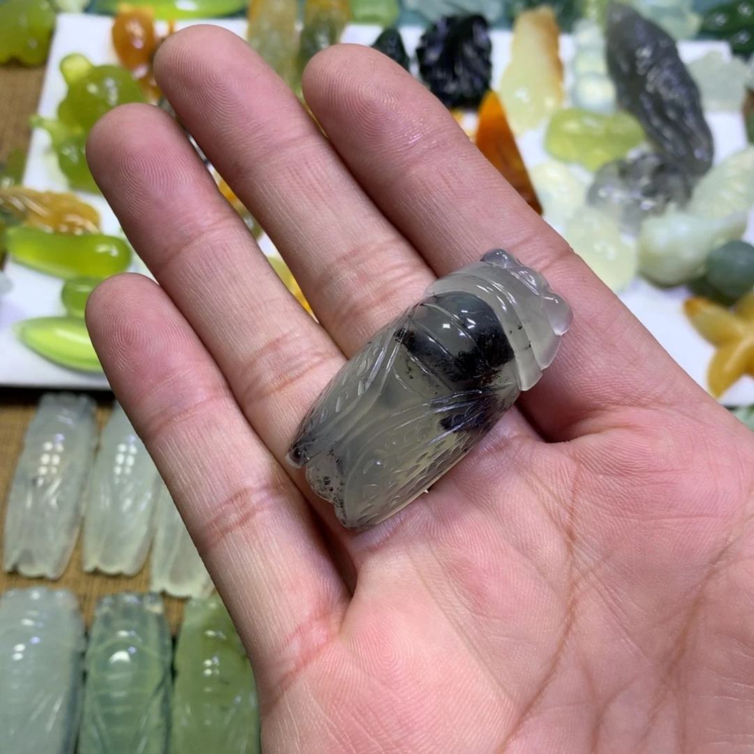 岫玉颈饰未镶嵌诺**贝蝉