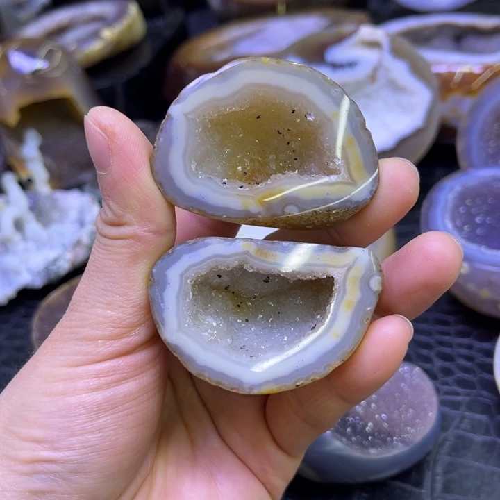 未镶嵌水晶珠宝半成品