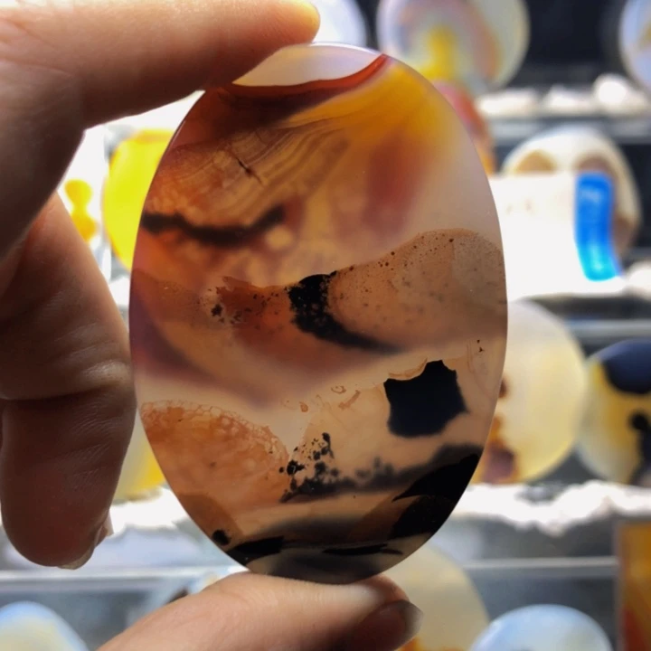 合金玛瑙/玉髓珠宝奇石95