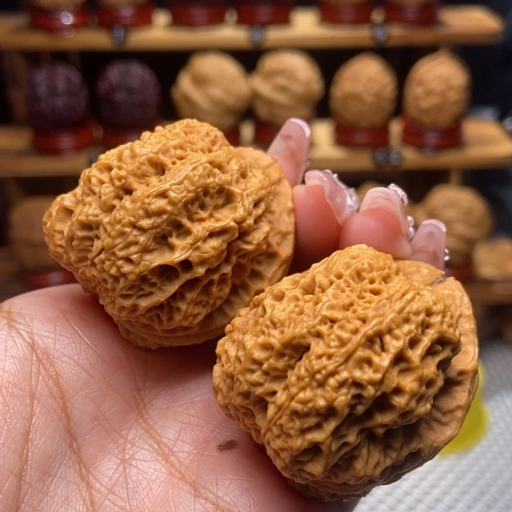 文玩核桃吊坠大蟾王37