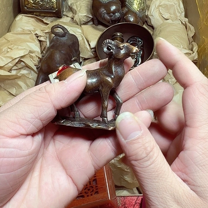 铜器摆件收收藏藏