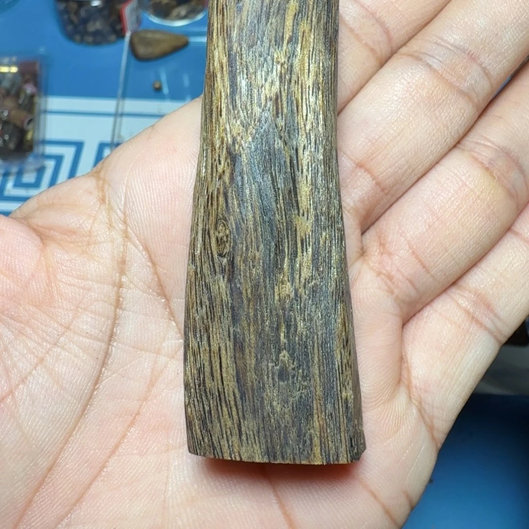 5***8种植奇楠素牌12.7克