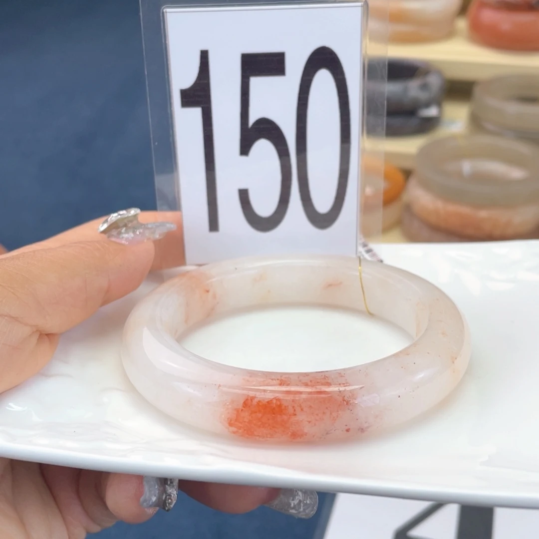 未镶嵌手镯石英岩玉