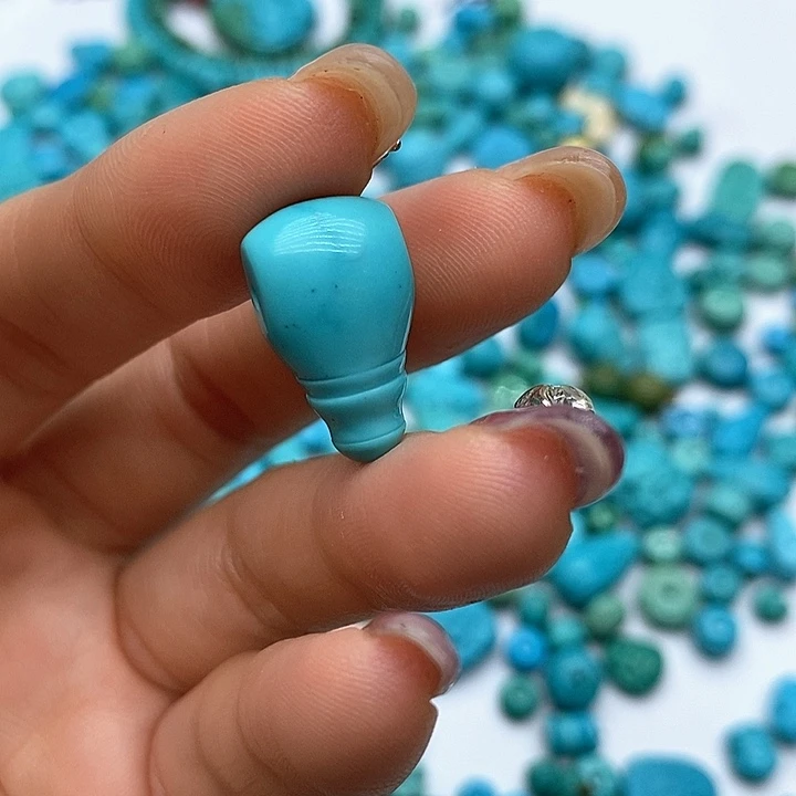 未镶嵌绿松石珠宝奇石