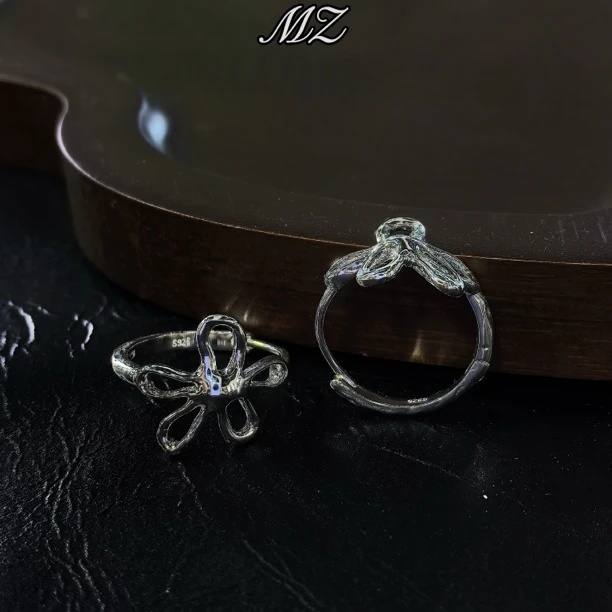 925银耳饰 韩国东大门气质简约线条不规则花朵-小花花耳扣0671