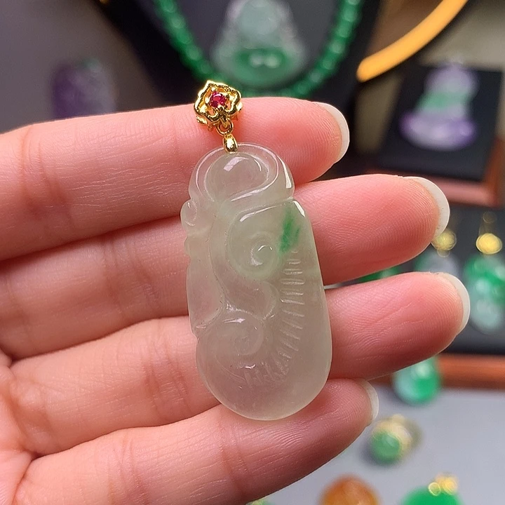 吊坠(赠链)未镶嵌翡翠