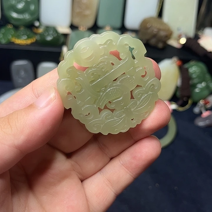 和田玉未镶嵌吊坠(不含链)8