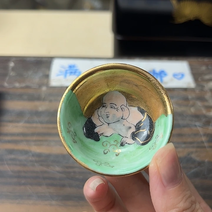 爱到心破碎也别去怪谁