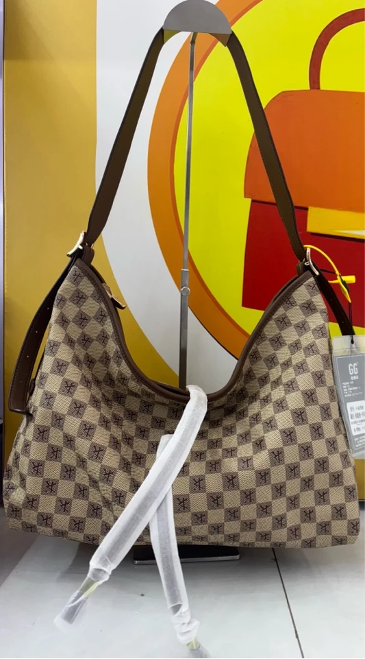 2025新款托特包轻奢软皮大容量包包女洋气单肩腋下跨手提包腋下包