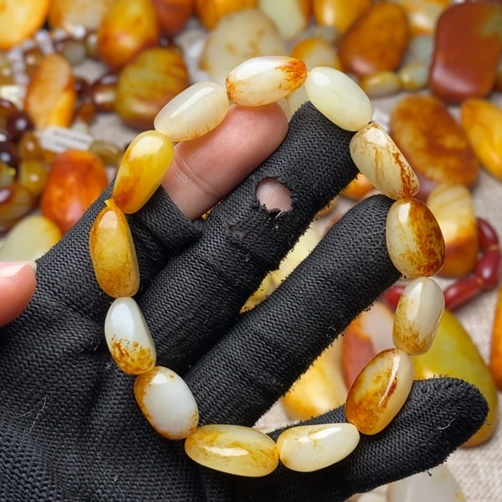 和田玉未镶嵌手链