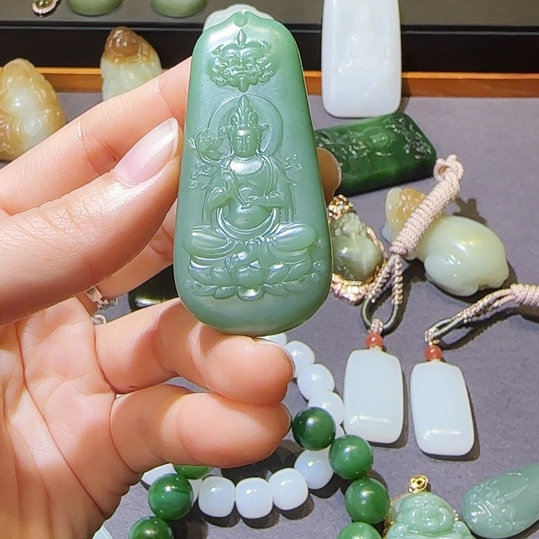 和田玉未镶嵌颈饰