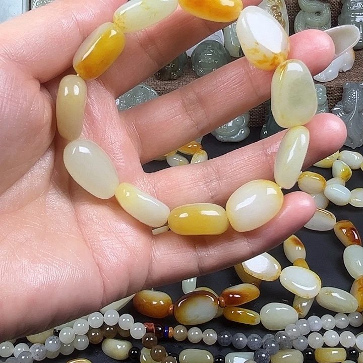 和田玉未镶嵌手链