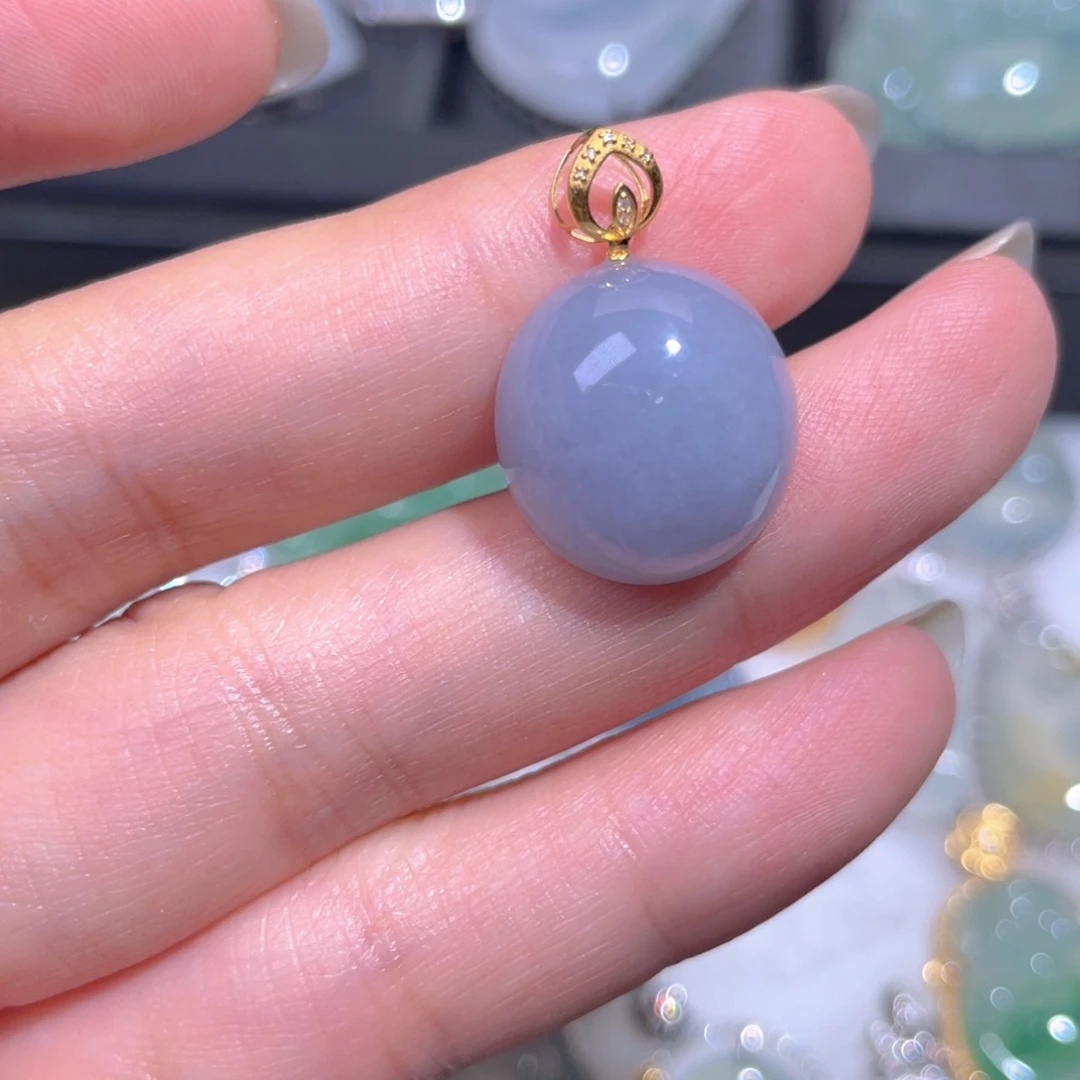 颈饰18K金镶嵌翡翠翡翠