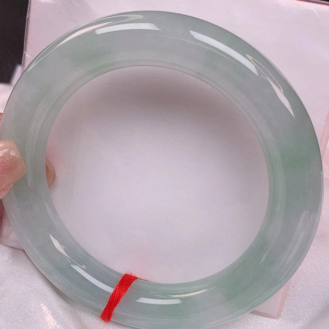 【闪购商品】翡翠手镯（圆镯）未镶嵌56