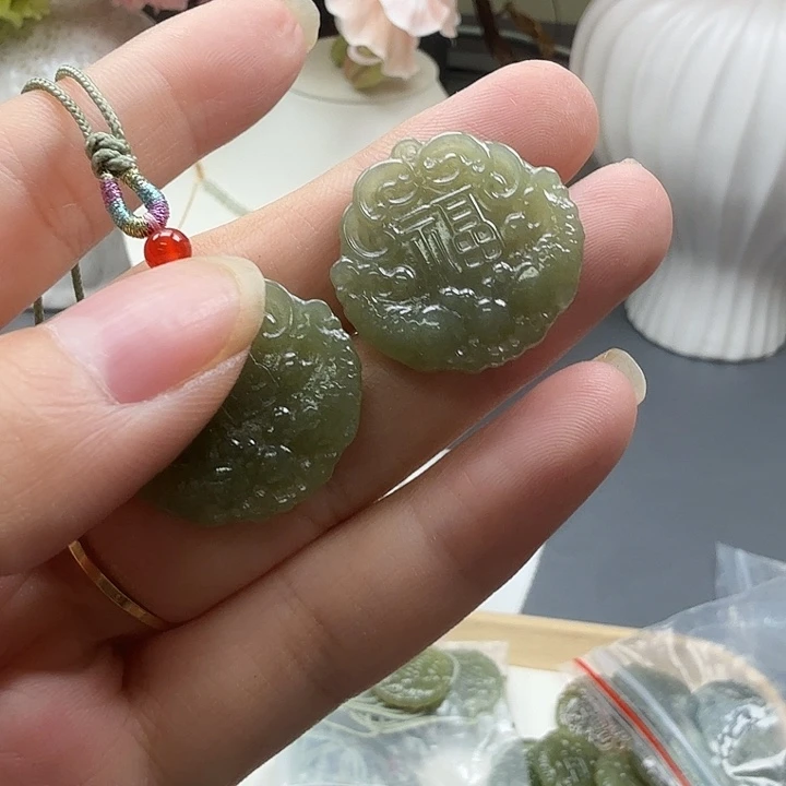 颈饰未镶嵌和田玉6
