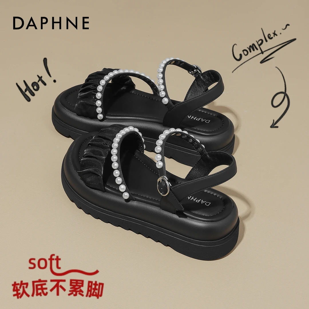 达芙妮外穿增高沙滩鞋女款2025新款夏季厚底黑色软底不累脚平底鞋